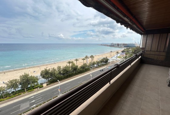 Herverkoop - Appartement / Flat -
Torrevieja - Playa de los Locos