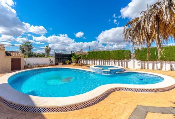 Sprzedaż - Apartament / Mieszkanie -
Torrevieja - La Siesta - El Salado - Torreta