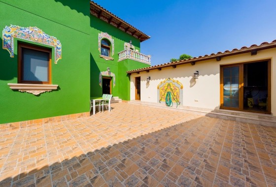 Herverkoop - Finca Landelijk pand -
Almoradí