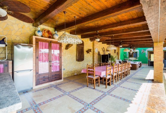 Herverkoop - Finca Landelijk pand -
Almoradí