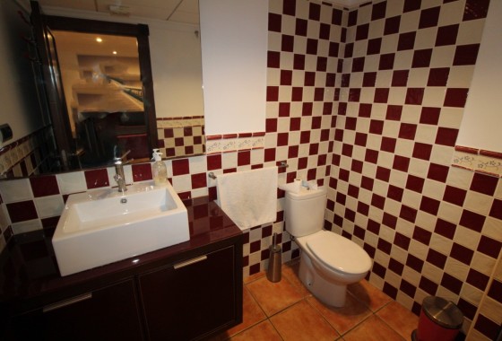 Herverkoop - Stadswoning -
Catral - pueblo