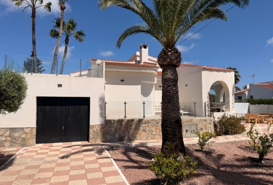 Herverkoop - Vrijstaande villa -
Ciudad Quesada - Rojales - Ciudad Quesada