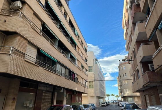 Herverkoop - Appartement / Flat -
Torrevieja