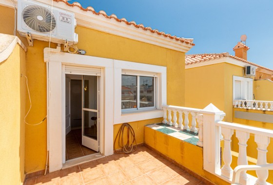 Revente - Appartement -
Punta Prima