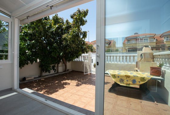 Revente - Appartement -
Punta Prima