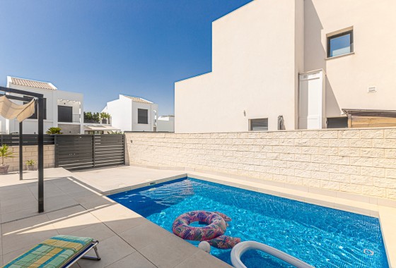 Venta - Chalet Independiente -
Ciudad Quesada - Rojales - Doña Pepa