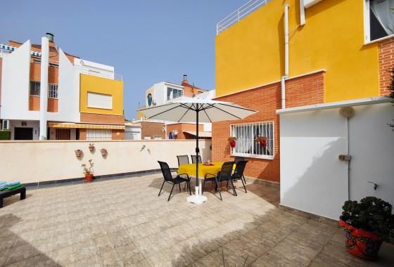 Sprzedaż - Dom miejski -
Orihuela Costa - Los Altos