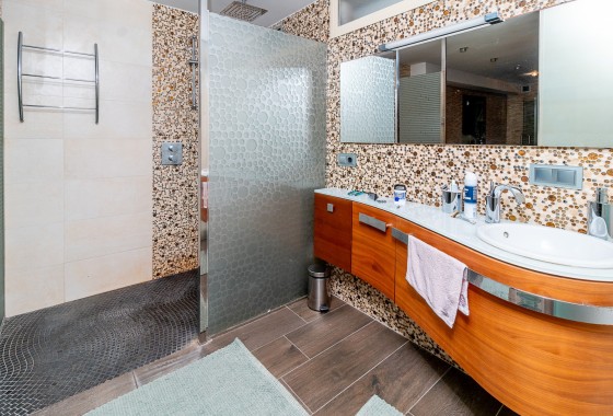 Herverkoop - Vrijstaande Villa -
La Mata