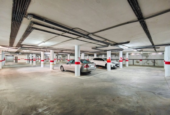 Sale - Garage -
Torrevieja - Playa del Cura