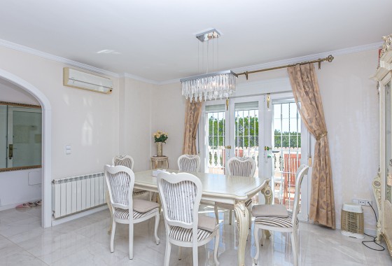 Herverkoop - Vrijstaande Villa -
Campoamor - Campoamor Golf