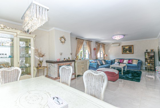 Herverkoop - Vrijstaande Villa -
Campoamor - Campoamor Golf