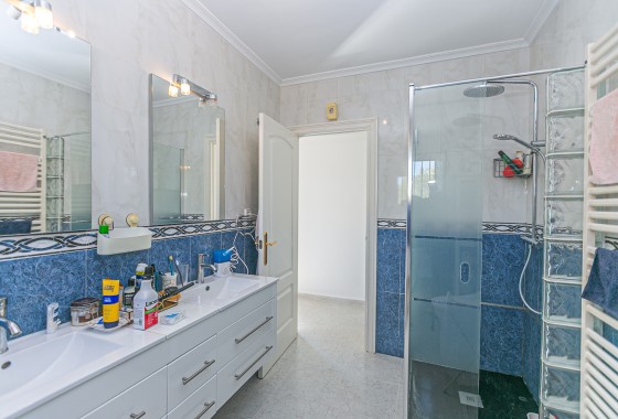 Herverkoop - Vrijstaande Villa -
Campoamor - Campoamor Golf