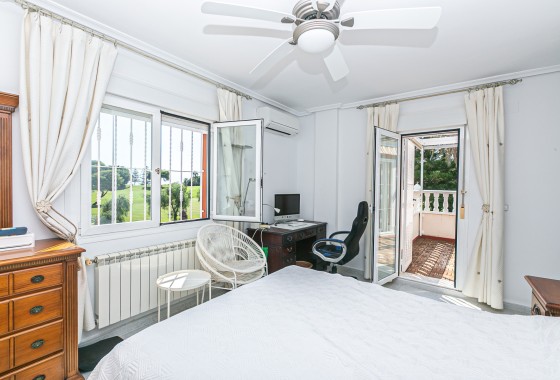 Herverkoop - Vrijstaande Villa -
Campoamor - Campoamor Golf