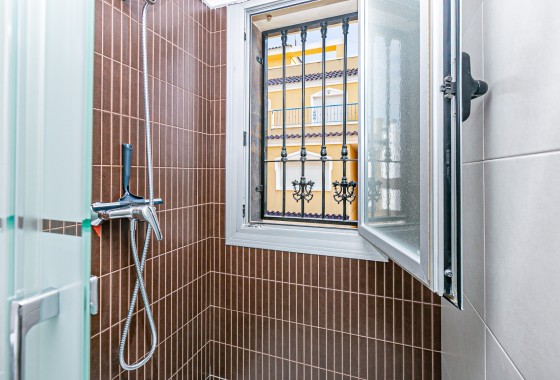 Sprzedaż - Dom miejski -
Guardamar del Segura