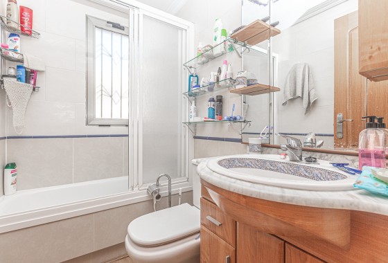 Sprzedaż - Apartament / Mieszkanie -
Torrevieja - Beach