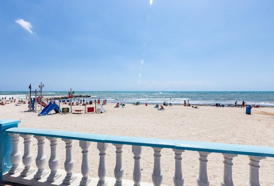 Sprzedaż - Apartament / Mieszkanie -
Torrevieja - Beach