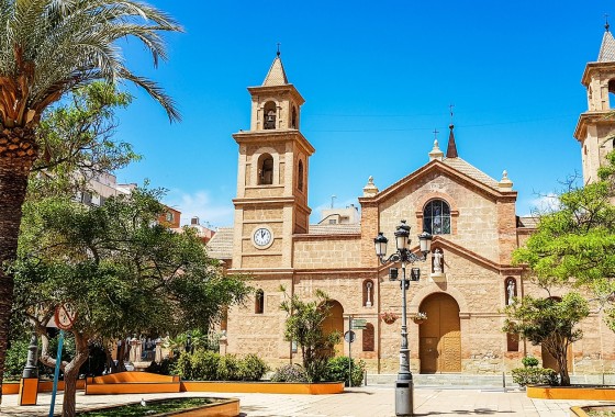 Sprzedaż - Apartament / Mieszkanie -
Torrevieja - Beach