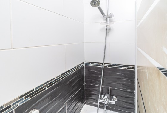 Herverkoop - Halfvrijstaande villa -
Villamartín - Fortuna