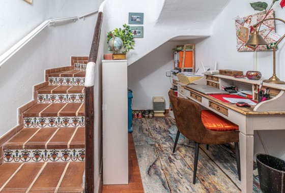 Herverkoop - Halfvrijstaande villa -
Villamartín - Fortuna