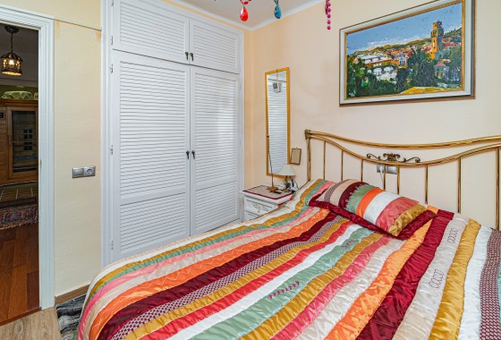 Herverkoop - Halfvrijstaande villa -
Villamartín - Fortuna