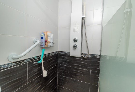 Herverkoop - Halfvrijstaande villa -
Villamartín - Fortuna