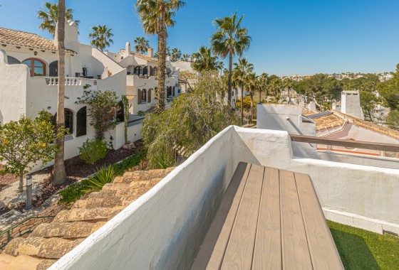 Herverkoop - Halfvrijstaande villa -
Villamartín - Fortuna