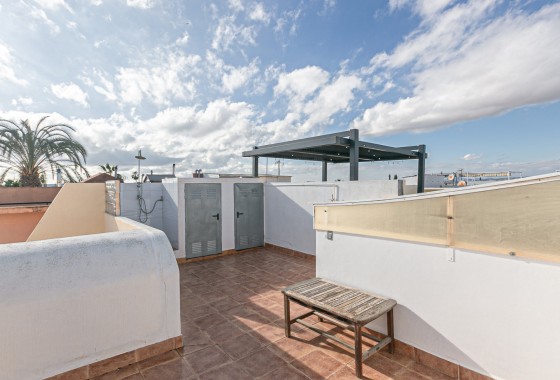 Sale - Town house -
Torrevieja - Torretas