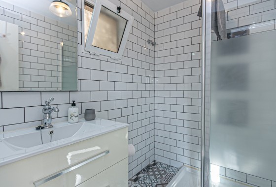 Sale - Town house -
Torrevieja - Torretas