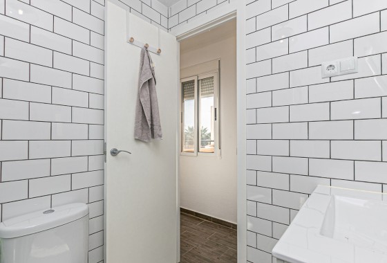 Sale - Town house -
Torrevieja - Torretas