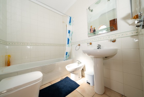 Herverkoop - Vrijstaande Villa -
Playa Flamenca - Sportcentre