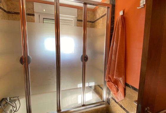 Resale - Wohnung / Appartement -
Guardamar del Segura - El Eden