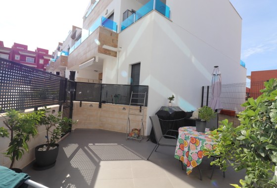 Resale - Freistehende Villa -
Bigastro