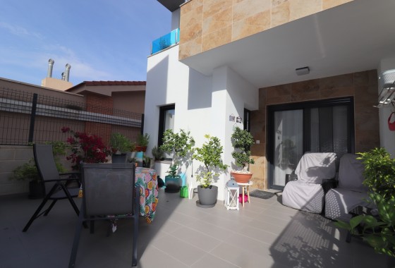 Resale - Freistehende Villa -
Bigastro