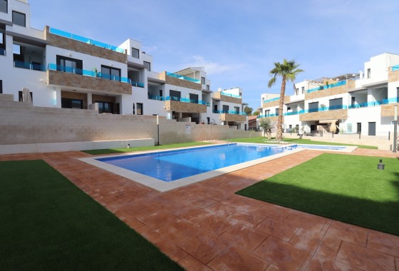 Resale - Freistehende Villa -
Bigastro