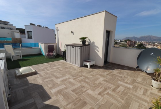 Resale - Freistehende Villa -
Bigastro