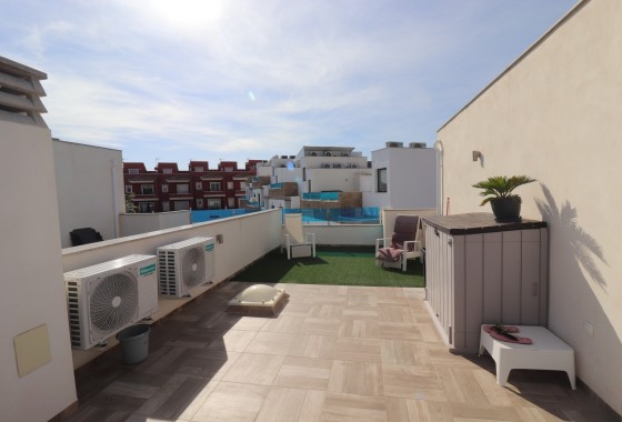 Resale - Freistehende Villa -
Bigastro