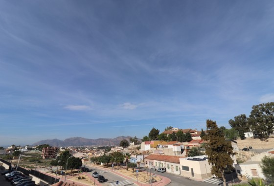 Resale - Freistehende Villa -
Bigastro