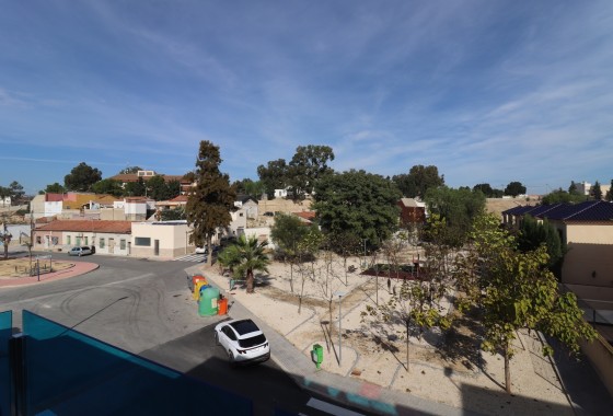 Resale - Freistehende Villa -
Bigastro