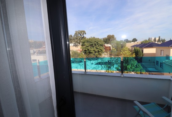 Resale - Freistehende Villa -
Bigastro