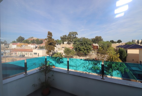 Resale - Freistehende Villa -
Bigastro