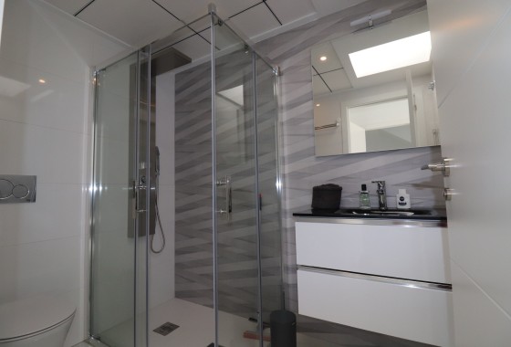 Resale - Freistehende Villa -
Bigastro