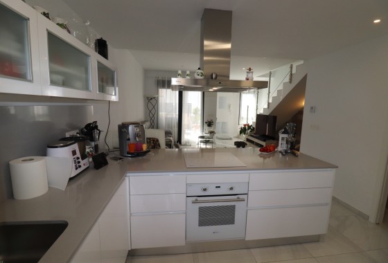 Resale - Freistehende Villa -
Bigastro