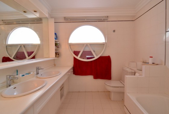 Resale - Freistehende Villa -
Torrevieja - Torreta-Florida