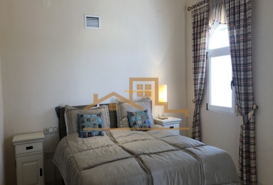 Sprzedaż - Willa wolnostojąca -
Rojales - La Marquesa