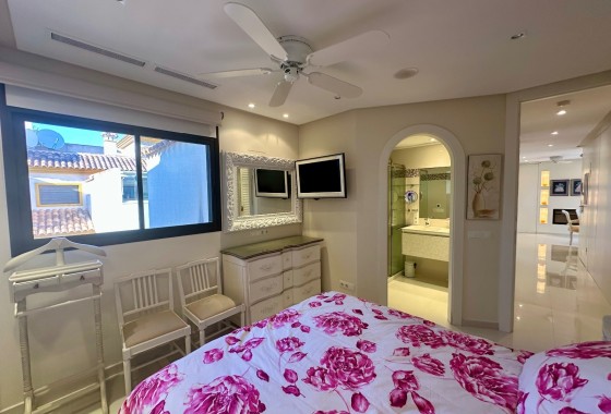 Resale - Wohnung / Appartement -
Guardamar del Segura - Marjal Beach