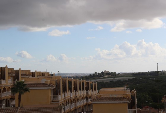 Herverkoop - Halfvrijstaande villa -
Algorfa - Montemar