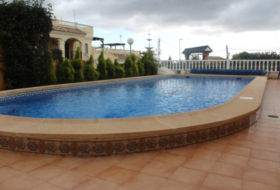 Herverkoop - Halfvrijstaande villa -
Algorfa - Montemar