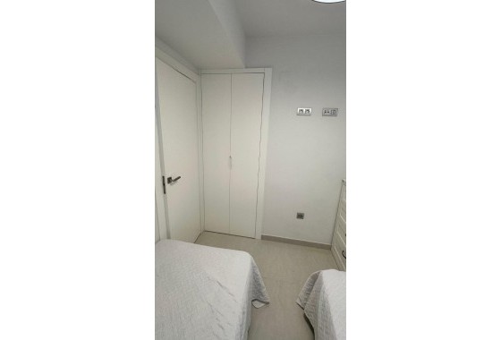 Venta - Apartamento / Piso -
Torrevieja - Calas Blancas