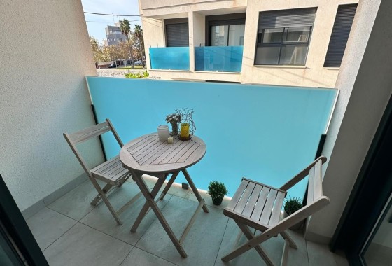 Venta - Apartamento / Piso -
Torrevieja - Calas Blancas