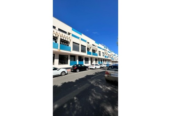 Venta - Apartamento / Piso -
Torrevieja - Calas Blancas